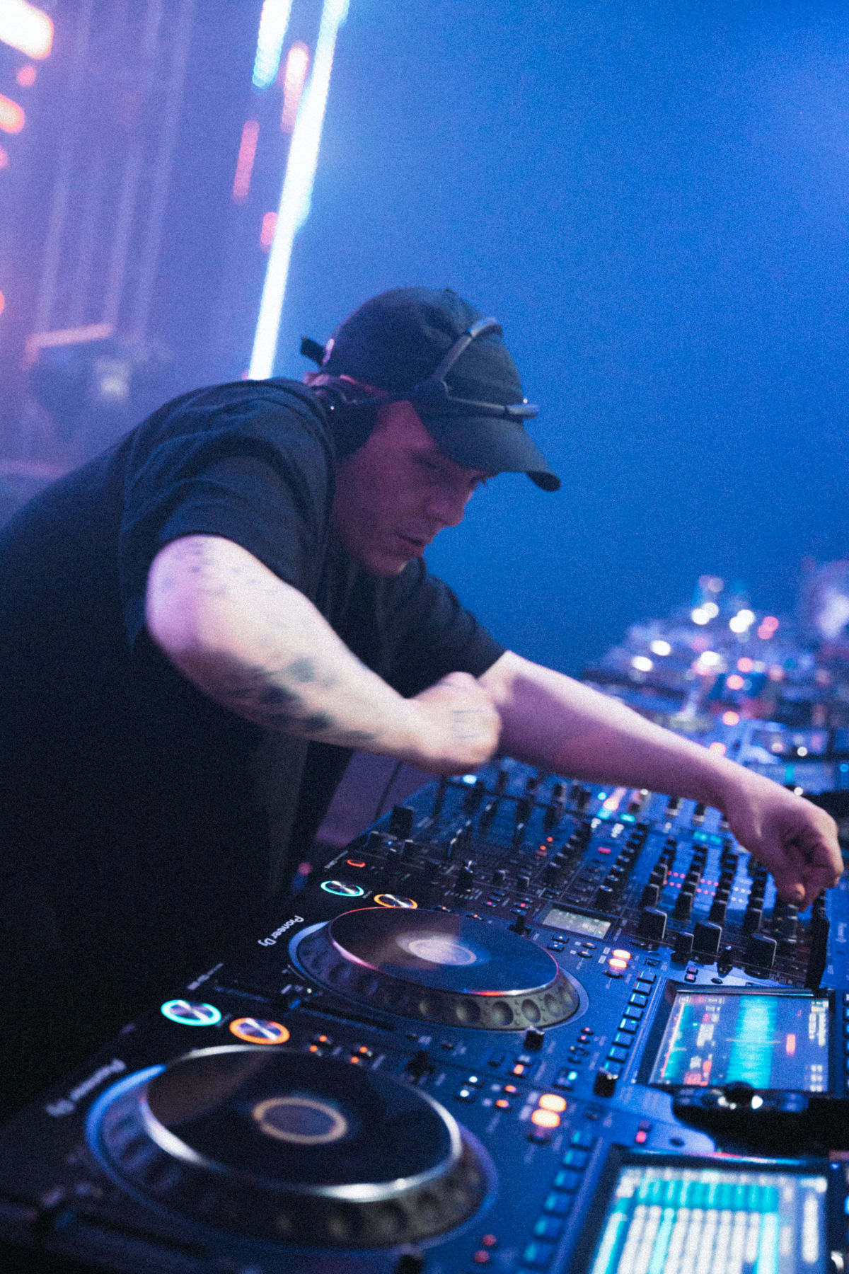 Loading... just a sec